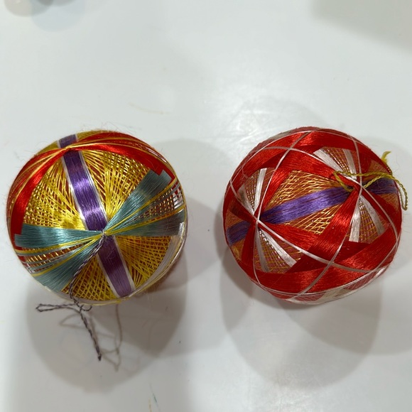 Vintage Japanese Made Temari Geometric Holiday Balls - Picture 1 of 4